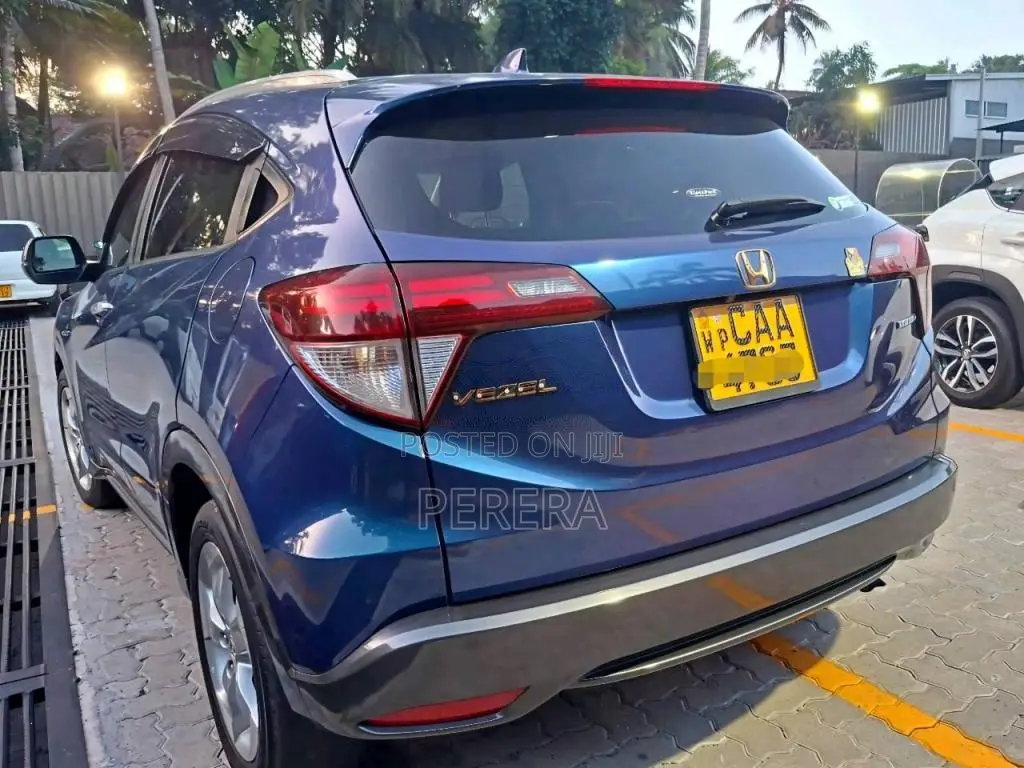 Honda Vezel 2014 SUV (Used)