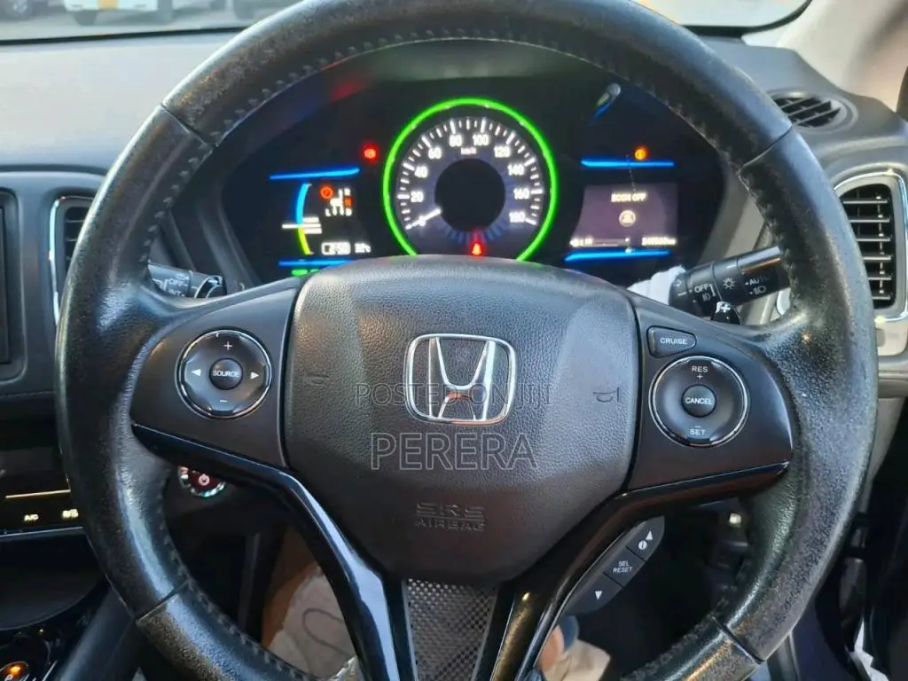 Honda Vezel 2014 SUV (Used)