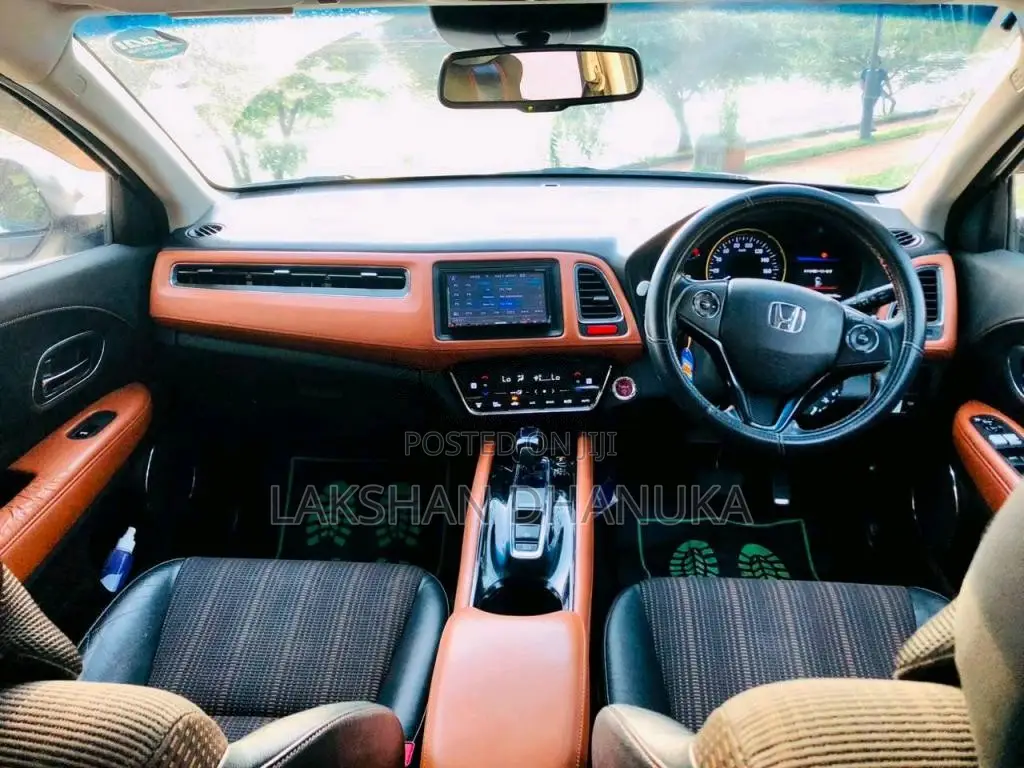 Honda Vezel Z Orange 2015 SUV (Used)