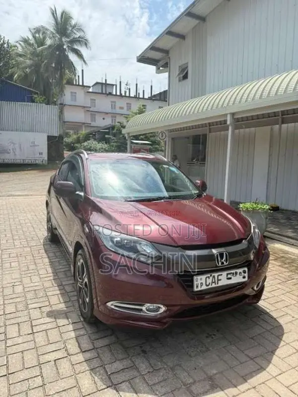 Honda Vezel 2014 SUV (Used)