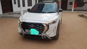 Nissan Magnite Tekna Plus AMT 2025 SUV (Used)