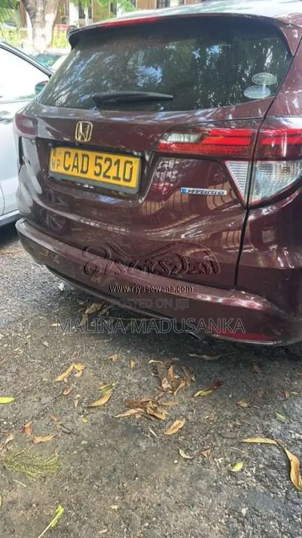 Honda Vezel 2014 SUV (Used)