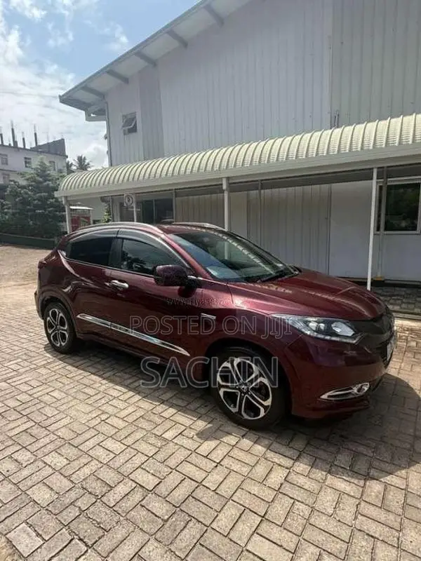 Honda Vezel 2014 SUV (Used)