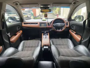 Honda Vezel 2016 SUV (Used)