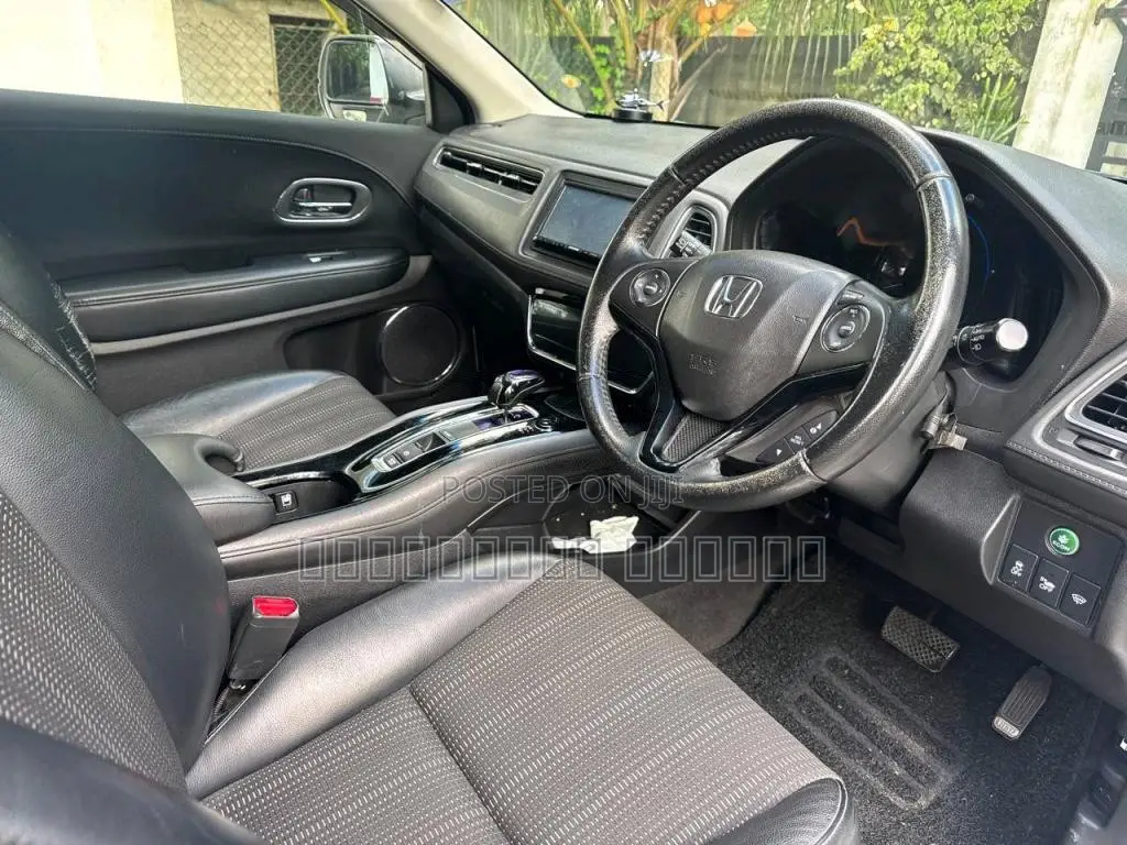 Honda Vezel 2014 SUV (Used)
