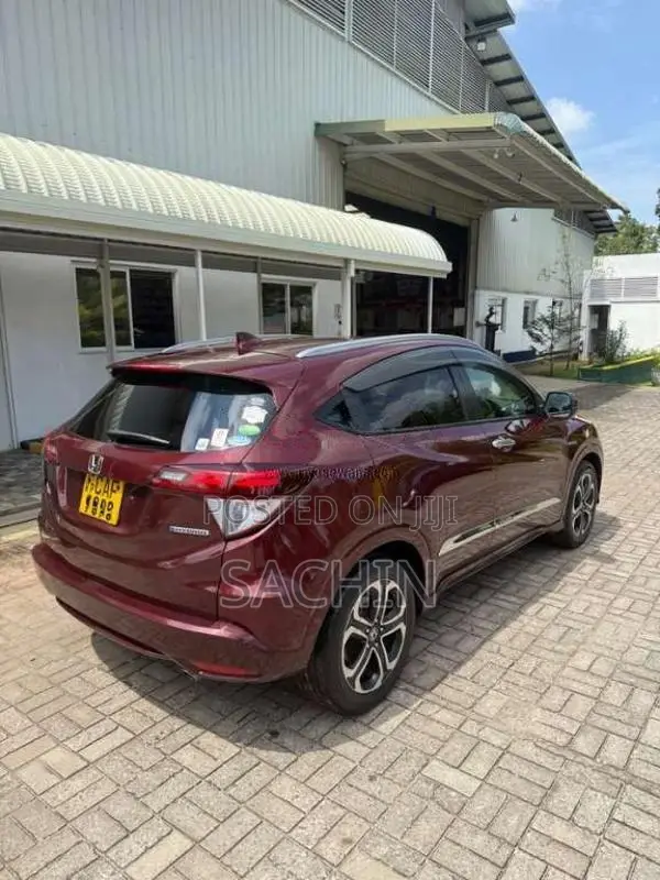 Honda Vezel 2014 SUV (Used)