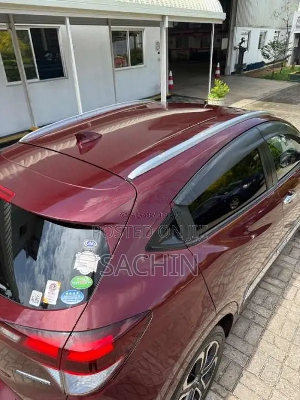 Honda Vezel 2014 SUV (Used)