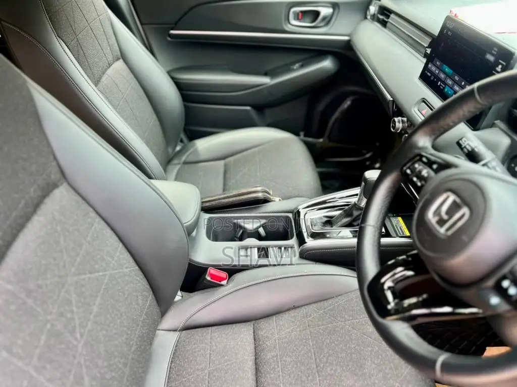 Honda Vezel G GRADE 2024 SUV (Used)