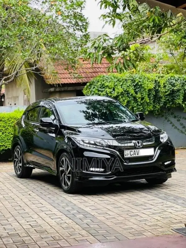 Honda Vezel RS Sensing 2017 SUV (Used)