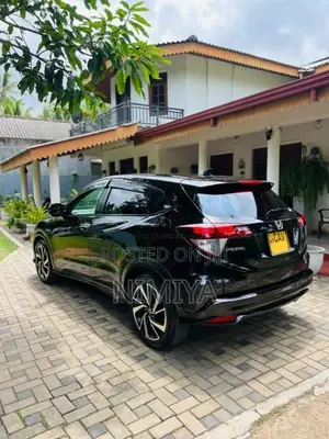 Honda Vezel RS Sensing 2017 SUV (Used)