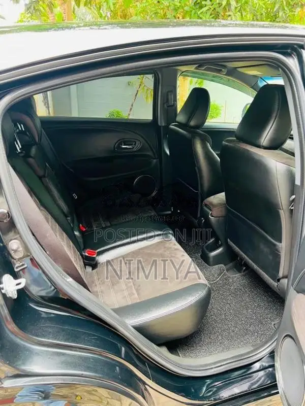 Honda Vezel RS Sensing 2017 SUV (Used)