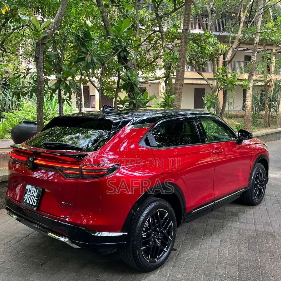 Honda Vezel 2025 SUV (Used)