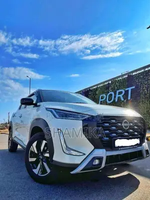 Nissan Magnite Tekna 2025 SUV (Used)