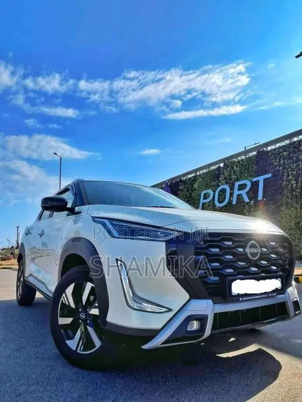 Nissan Magnite Tekna 2025 SUV (Used)