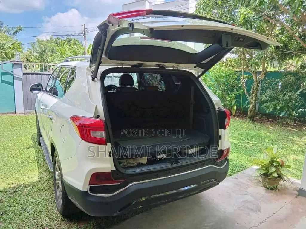 Micro Rexton G4 2018 SUV (Used)