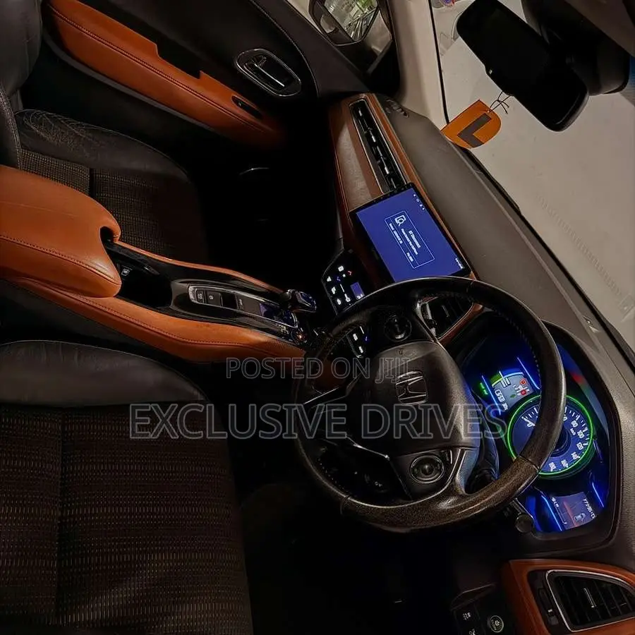 Honda Vezel 2014 SUV (Used)