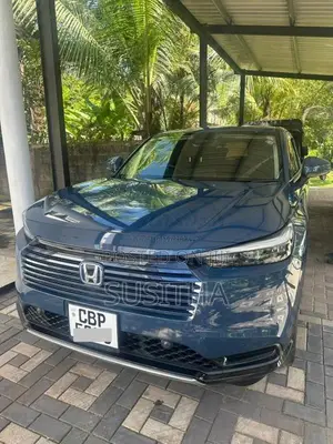 Honda Vezel Z 2025 SUV (Used)