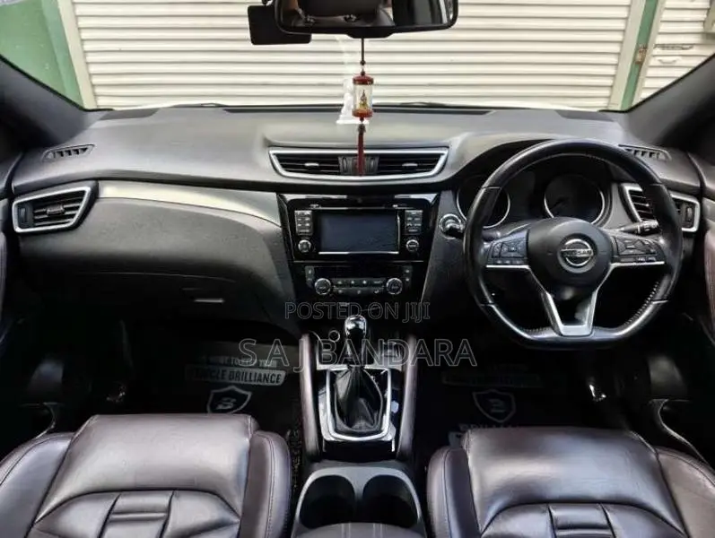 Nissan Qashqai 2018 SUV (Used)