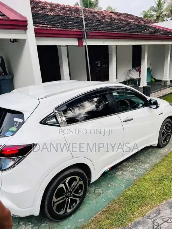 Honda Vezel 2014 SUV (Used)