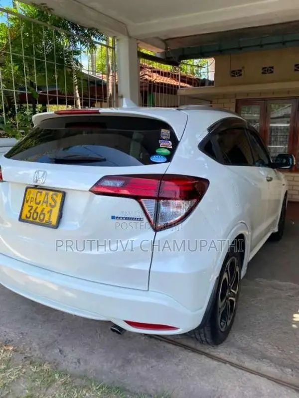 Honda Vezel 2016 SUV (Used)