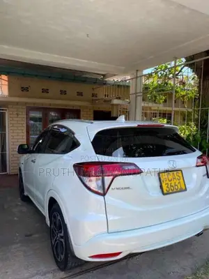 Honda Vezel 2016 SUV (Used)