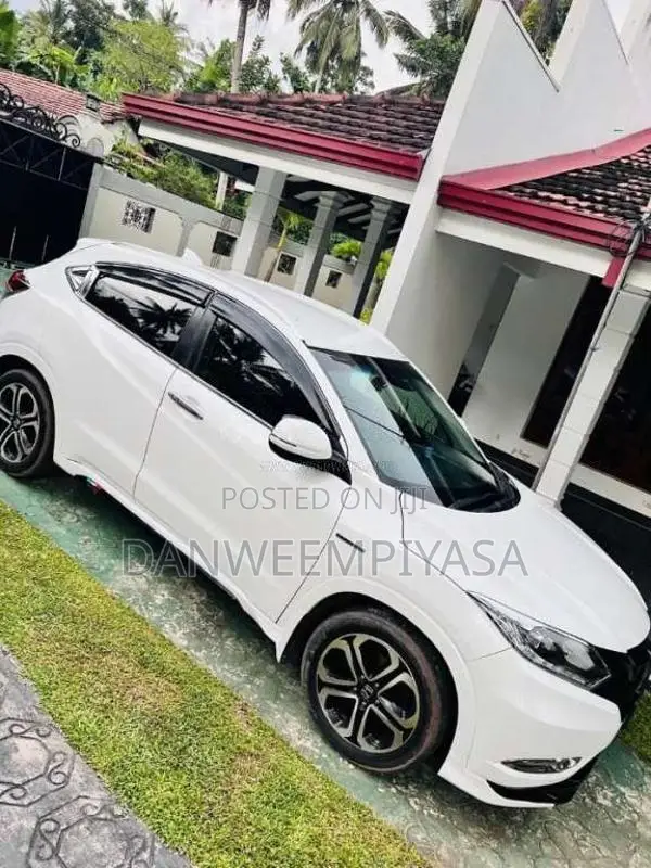 Honda Vezel 2014 SUV (Used)