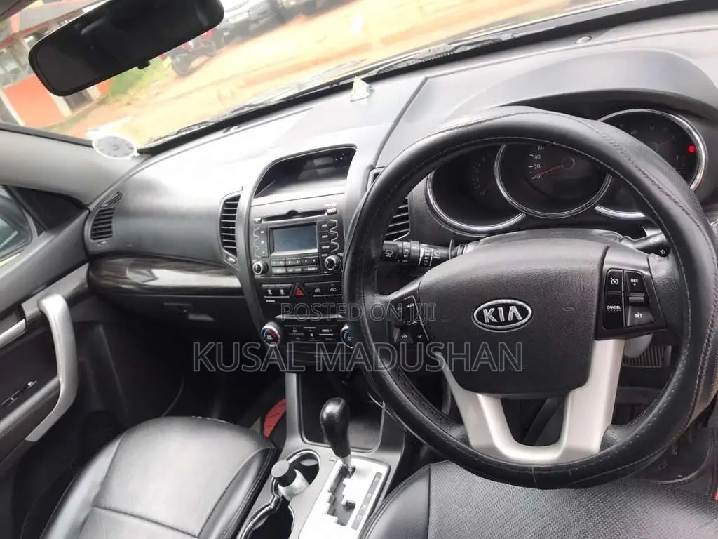 Kia Sorento 2011 SUV (Used)