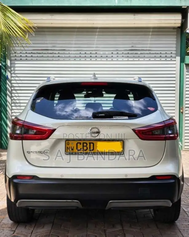 Nissan Qashqai 2018 SUV (Used)