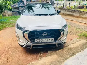 Nissan Magnite 2025 SUV (Used)