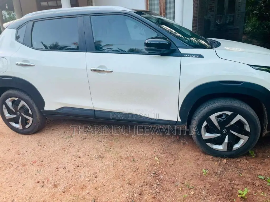 Nissan Magnite 2025 SUV (Used)