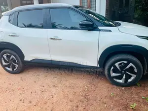 Nissan Magnite 2025 SUV (Used)