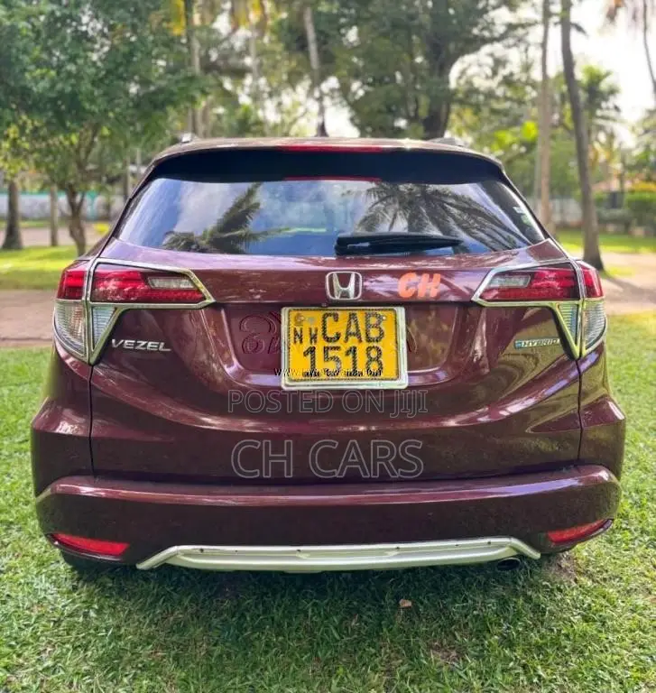 Honda Vezel 2014 SUV (Used)