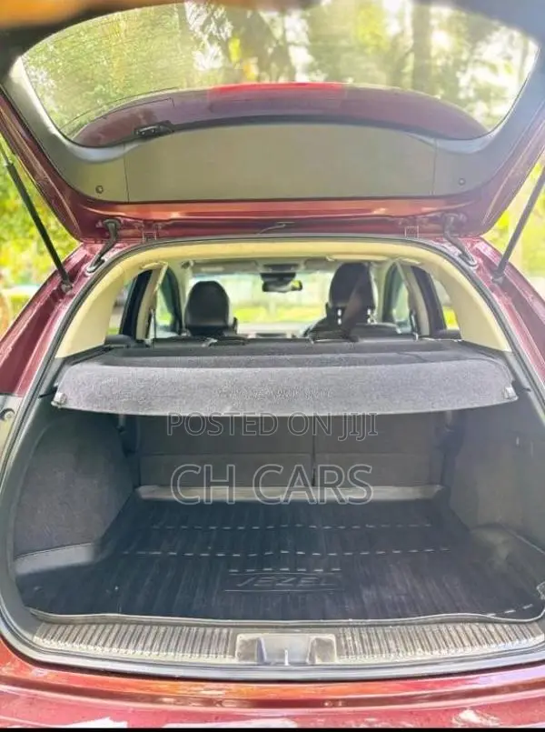 Honda Vezel 2014 SUV (Used)