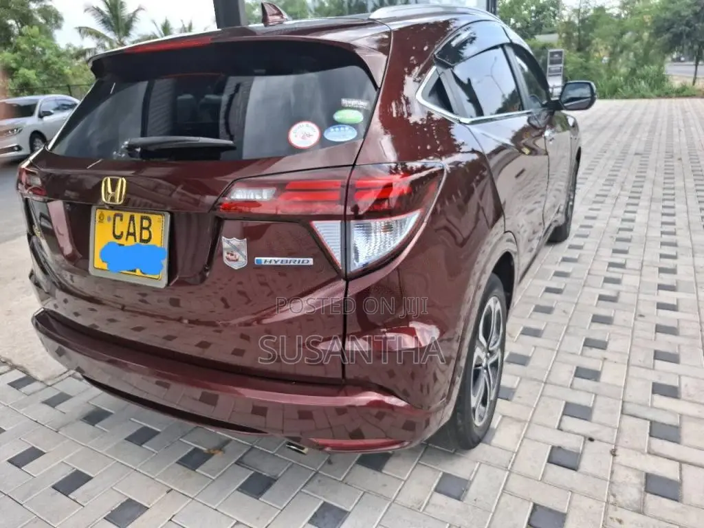 Honda Vezel Z 2014 SUV (Used)