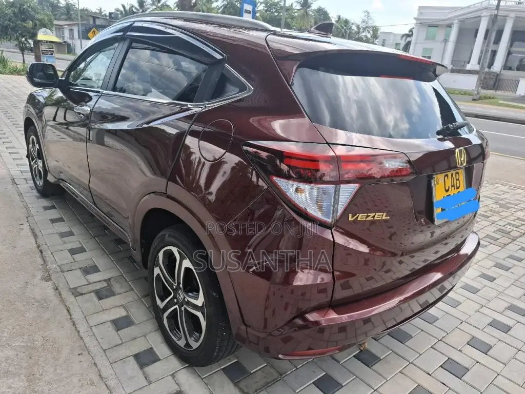 Honda Vezel Z 2014 SUV (Used)