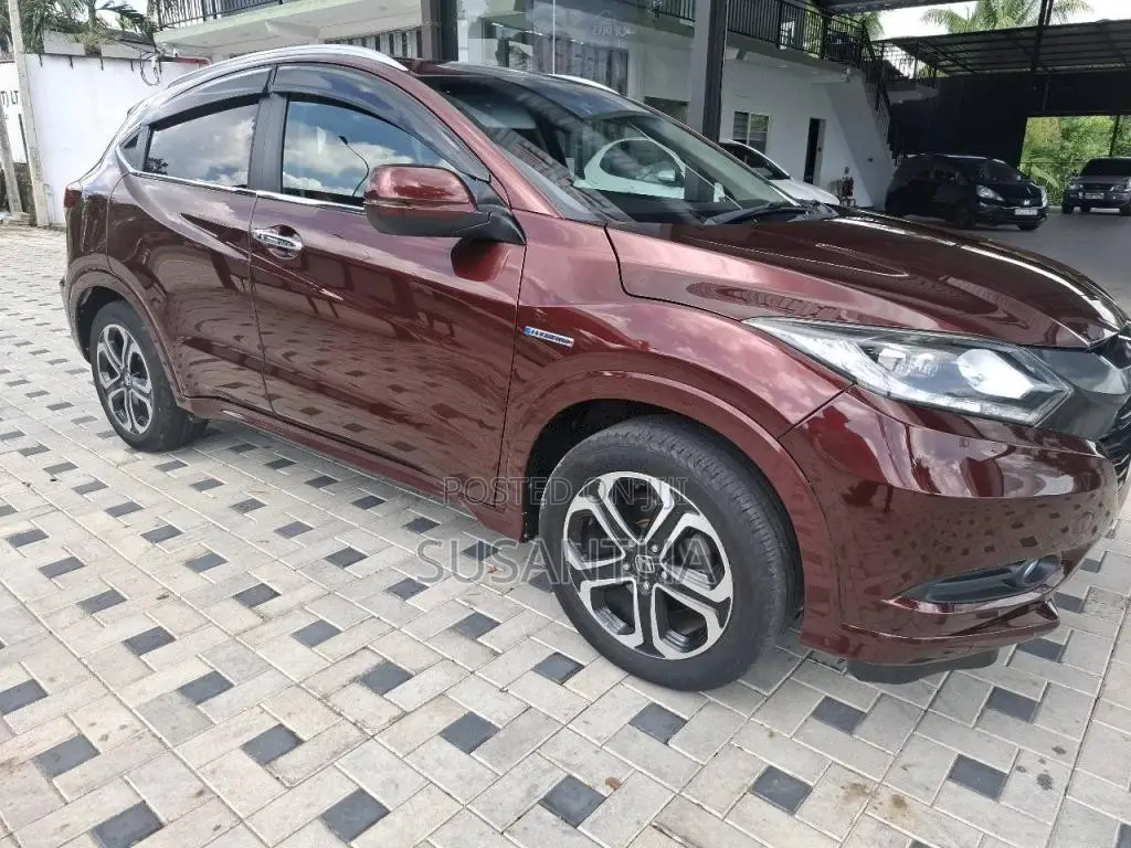 Honda Vezel Z 2014 SUV (Used)