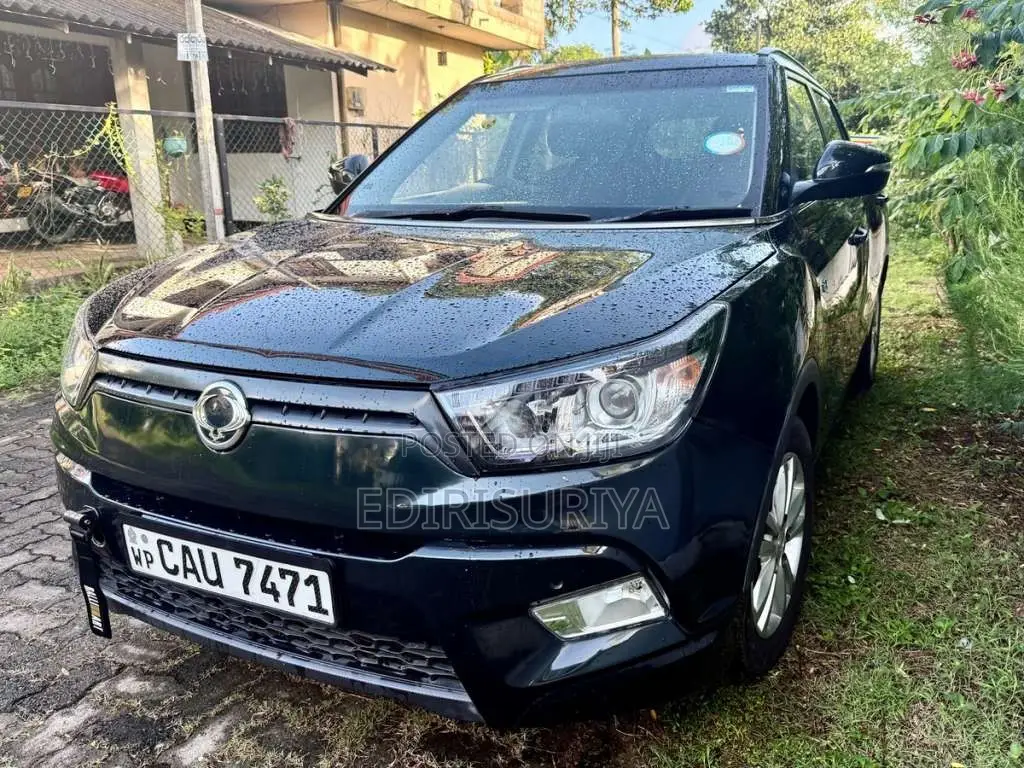 Micro Tivoli 2017 SUV (Used)
