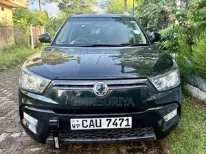 Micro Tivoli 2017 SUV (Used)