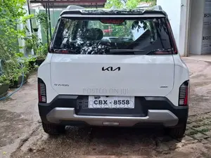 Kia Syros 2025 SUV (Used)