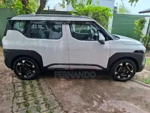 Kia Syros 2025 SUV (Used)