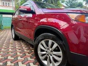 Kia Sorento 2011 SUV (Used)