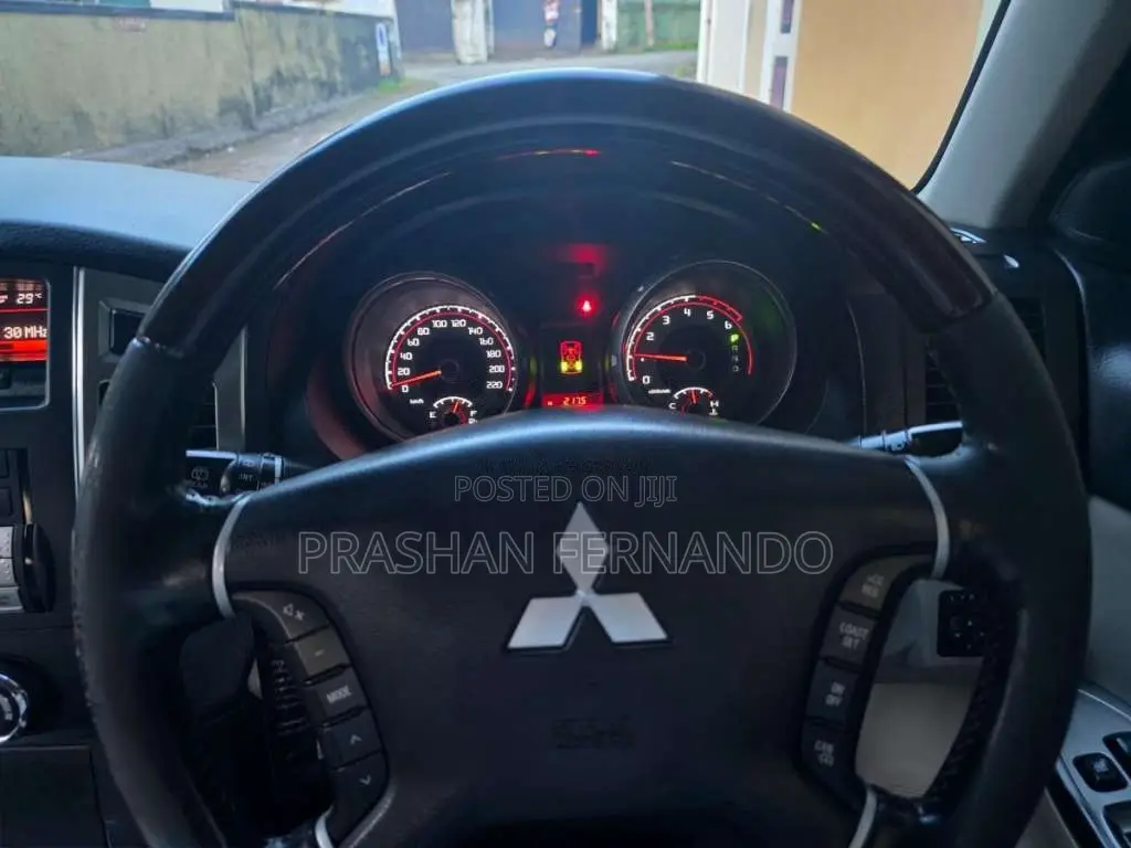 Mitsubishi Montero 2015 SUV (Used)