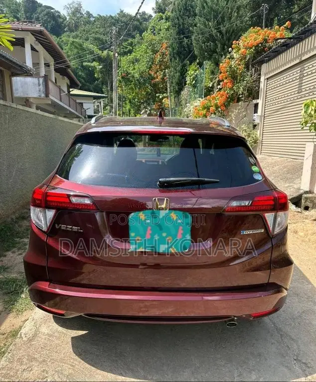Honda Vezel 2015 SUV (Used)