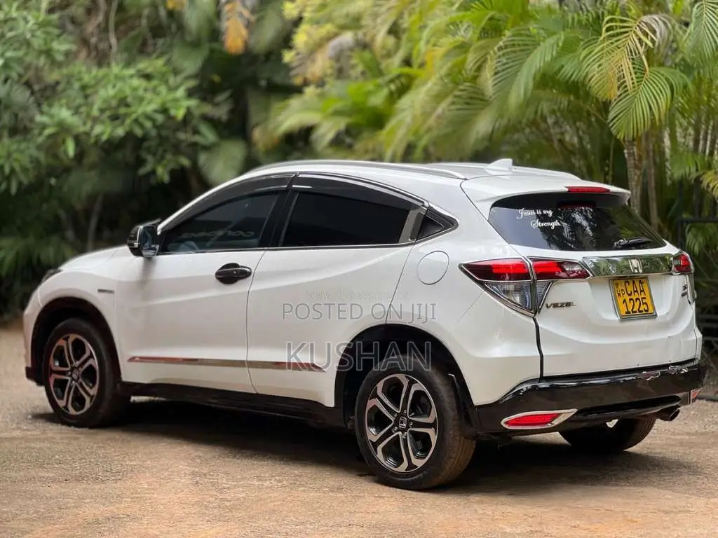 Honda Vezel 2014 SUV (Used)