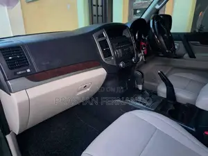 Mitsubishi Montero 2015 SUV (Used)