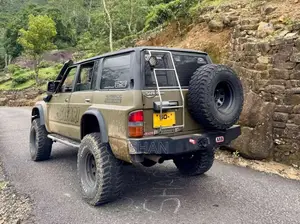 Nissan Patrol Safari Y60 1962 SUV (Used)