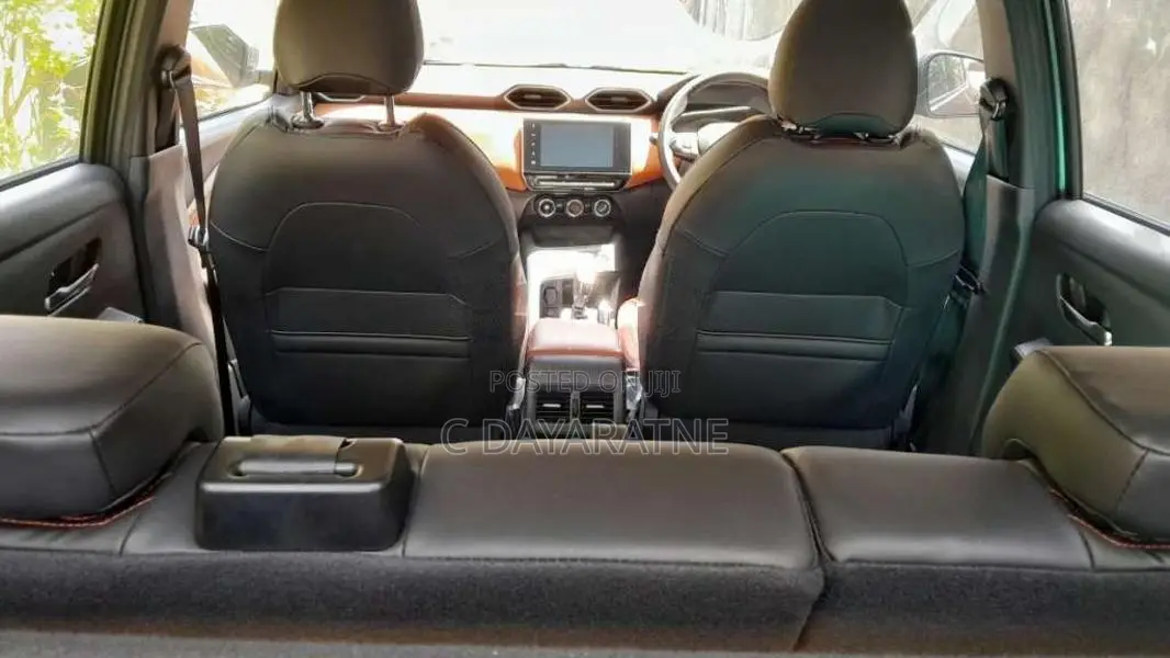 Nissan Magnite 2025 SUV (Used)
