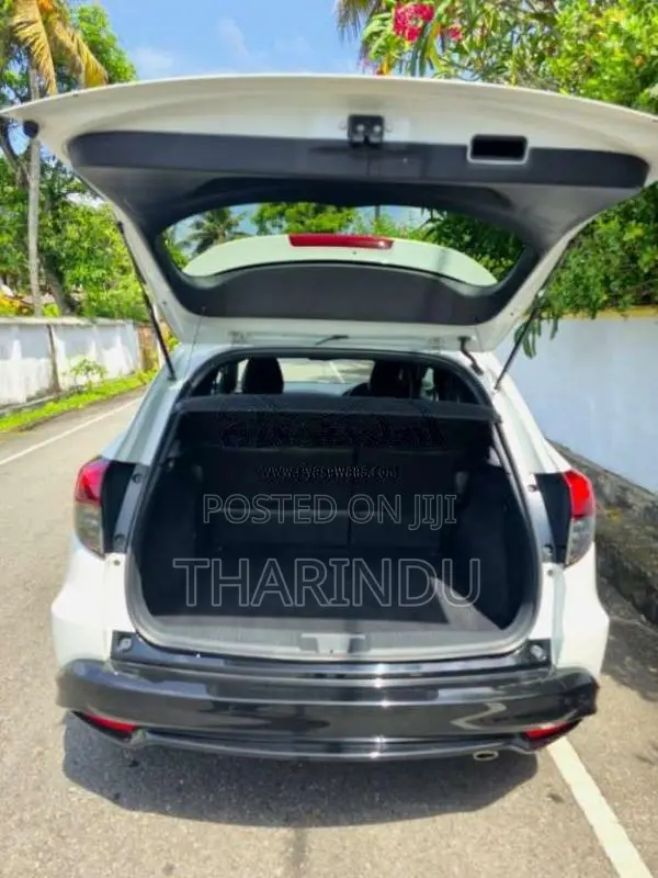 Honda Vezel 2018 SUV (Used)