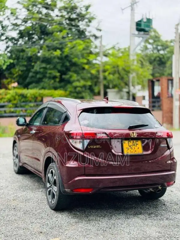Honda Vezel 2015 SUV (Used)