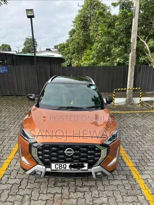 Nissan Magnite Ez Shift Tekna Plus 2025 SUV (Used)